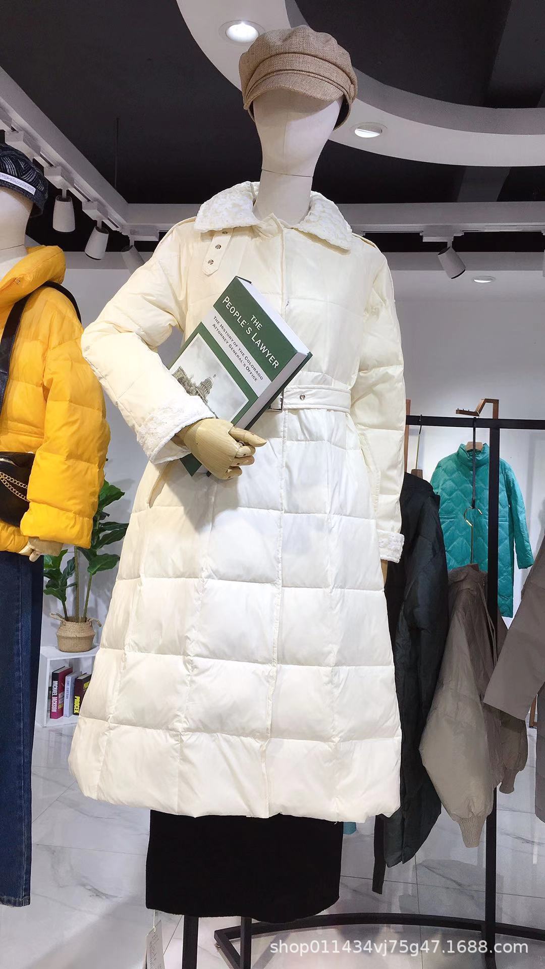 品牌折扣女装的蔻羽绒服专柜正品尾货清仓直播货源库存处理走份