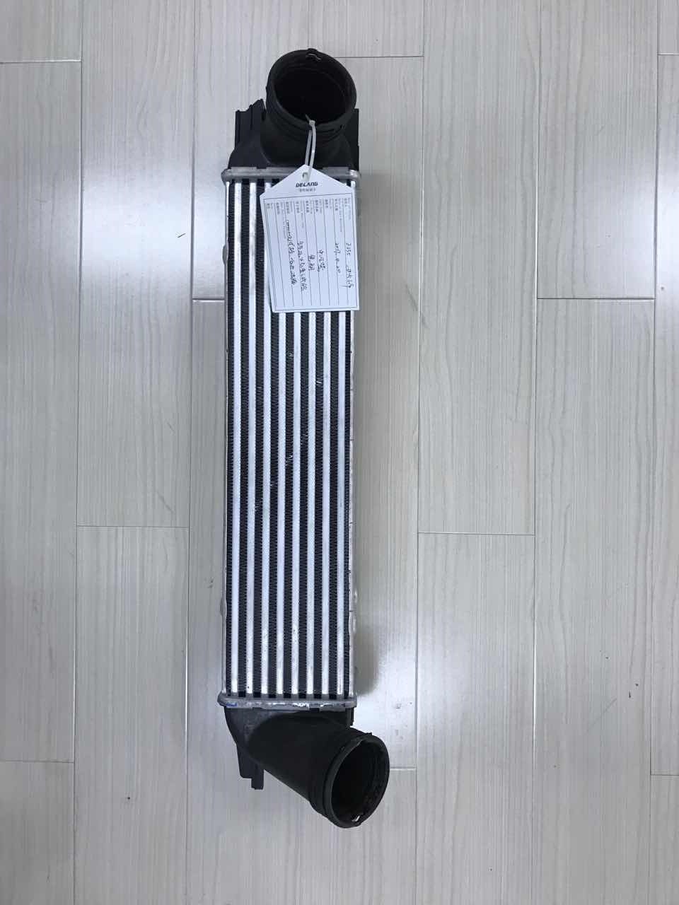适用于 宝马e84汽车 钎焊式中冷器 (代码:dl-e335)