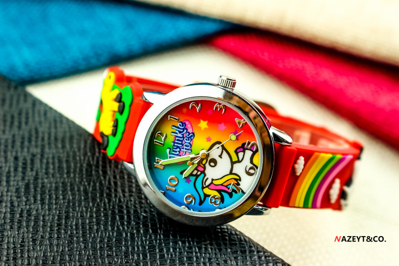 新款儿童彩色面小马卡通手表 幼儿园小学女孩可爱动物石英腕表