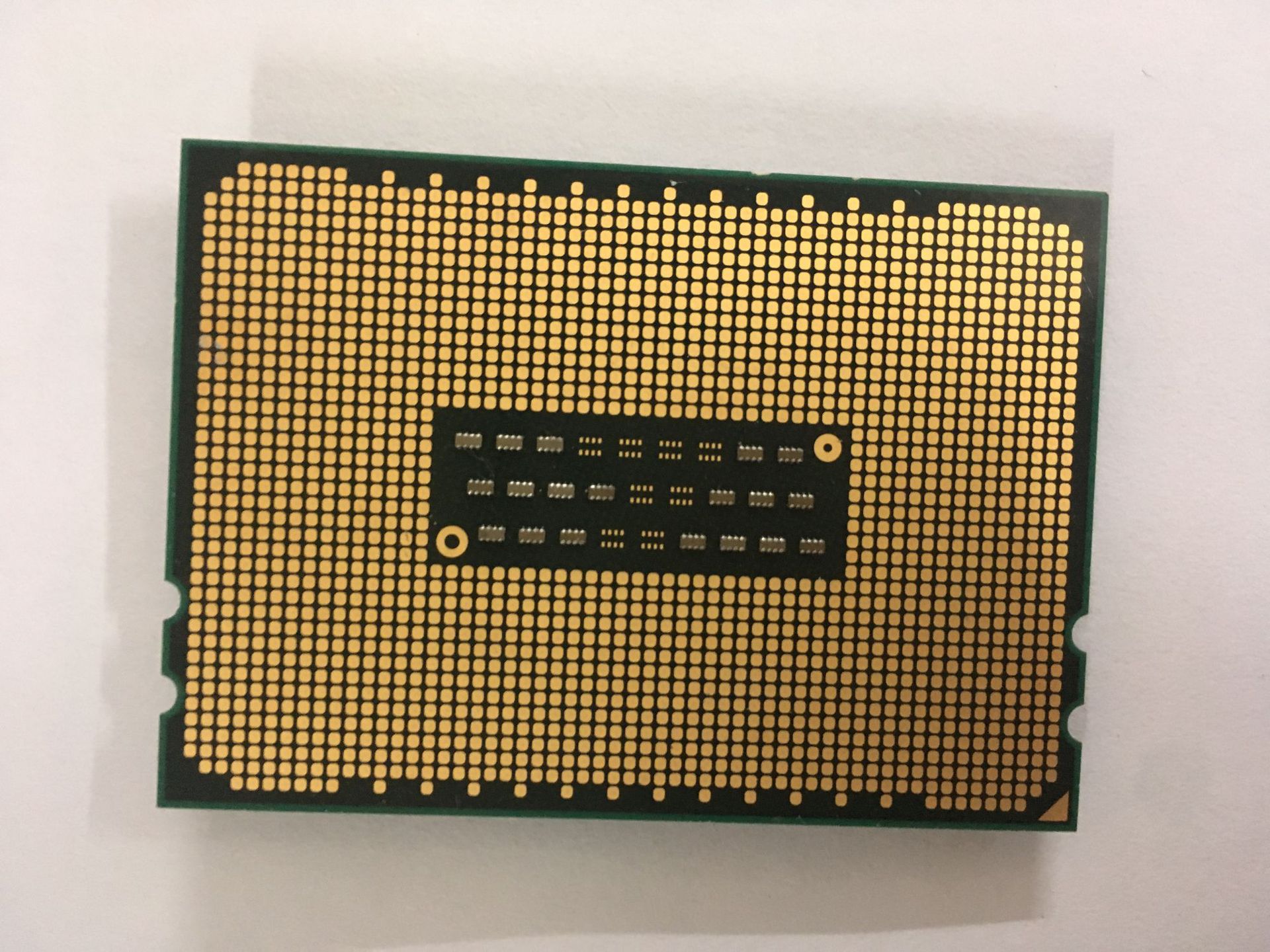 amd opteron皓龙6128服务器cpu6128 0s6128vat8eg0 9l48273b10042