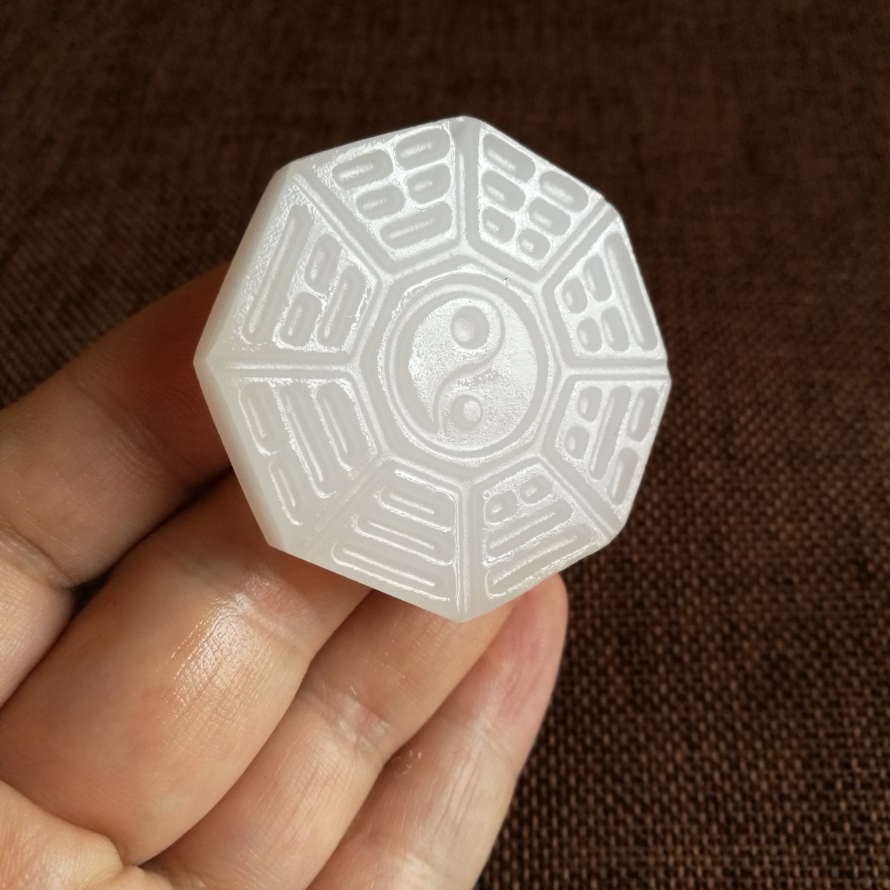 阿富汗白玉八卦吊坠白玉八角八卦五行玉佩阿富汗玉牌挂坠