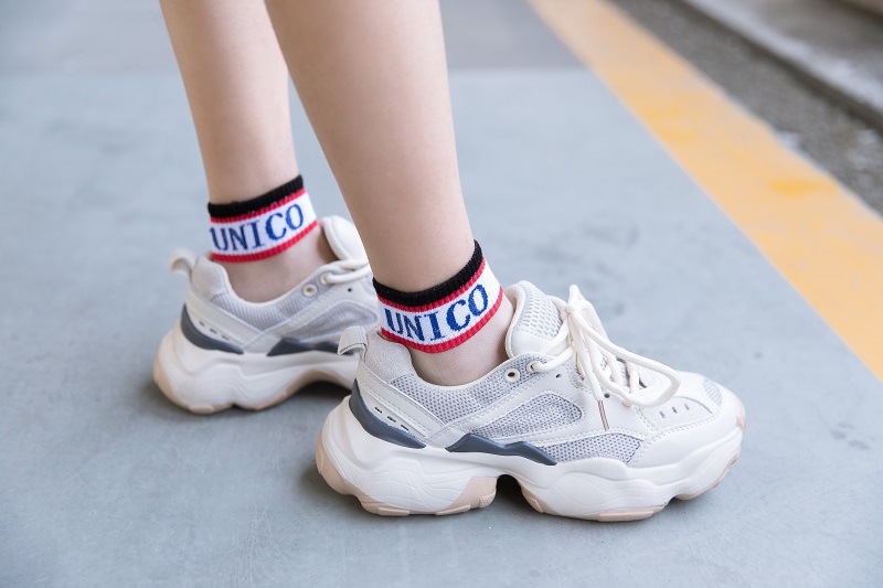 春夏新品女袜潮袜 韩版字母unico短筒卡丝运动女短袜透明玻璃丝袜