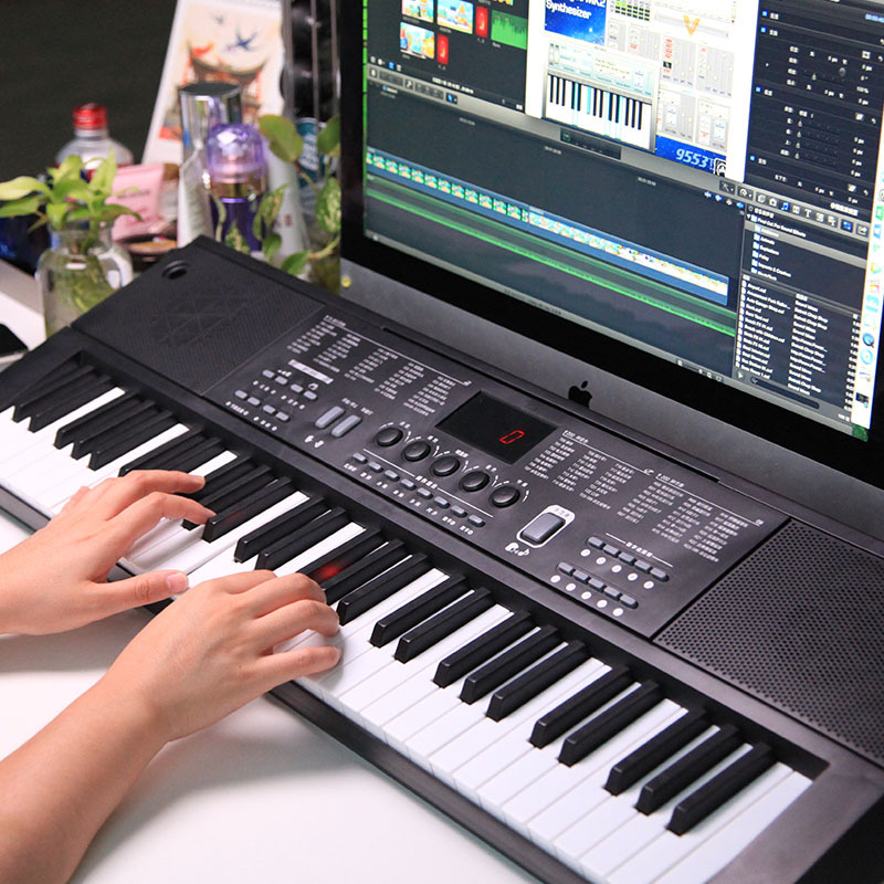 三大平台热卖亮灯跟弹61键电子琴充电带话筒音乐幼师家用钢琴代发