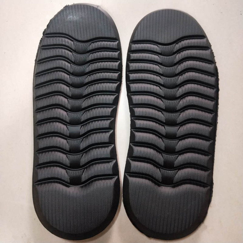男士橡胶发泡鞋底随意裁剪男款休闲防滑耐磨雪地靴鞋底厂家直销