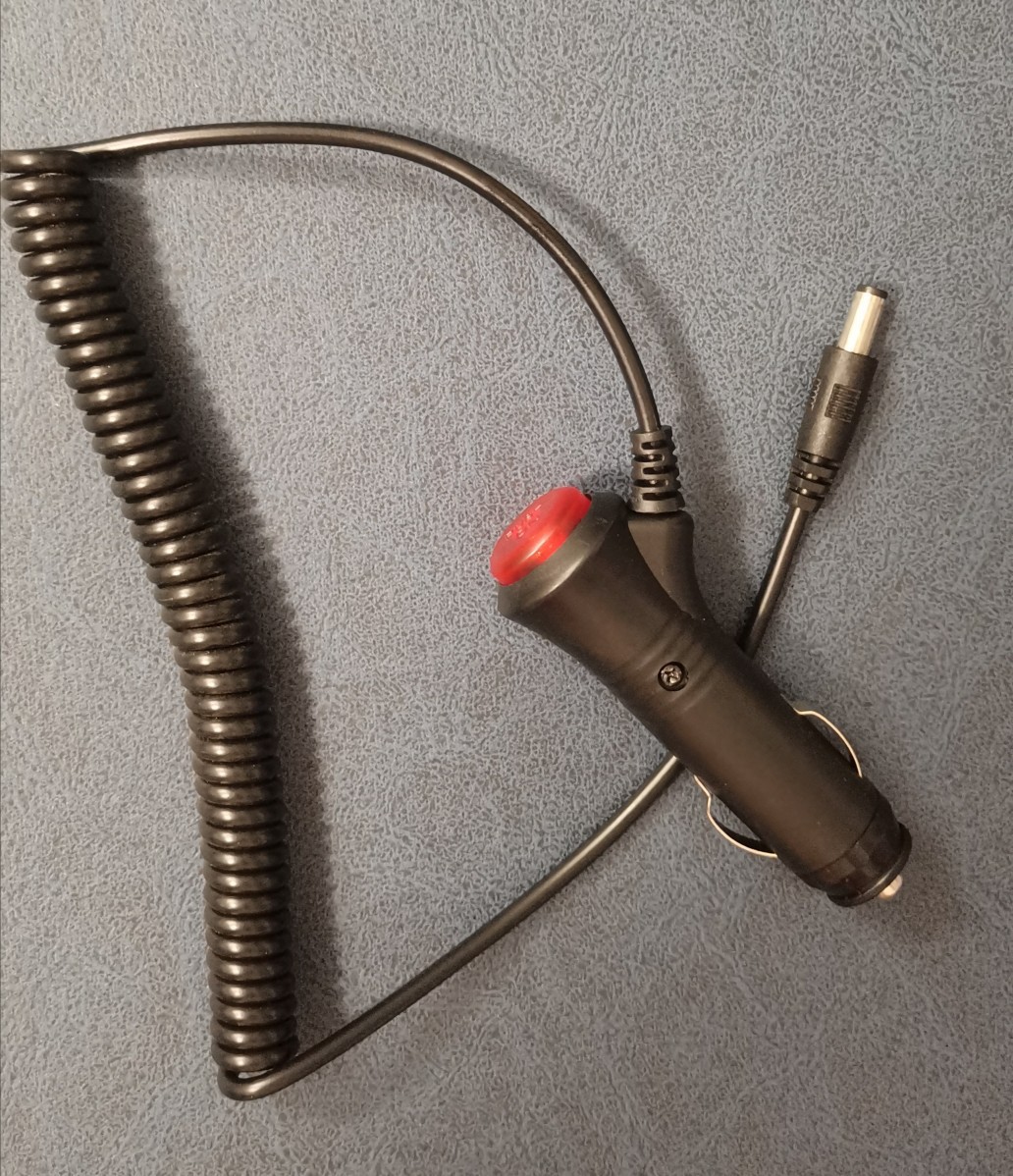 12v2a带弹簧线开关车载点烟器;供应灯具灯条供电开关点烟器