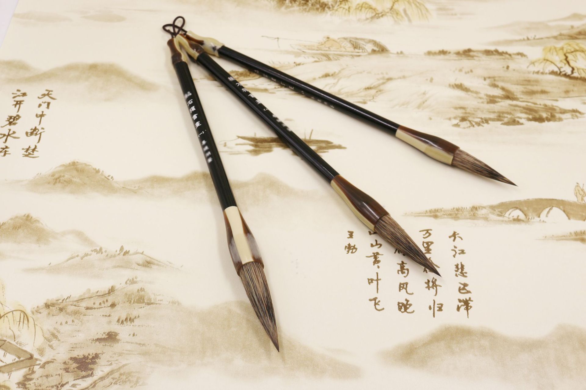 汉隶轩大楷石獾毛笔对联毛笔大号宜书宜画笔较硬收锋自如毛笔厂家