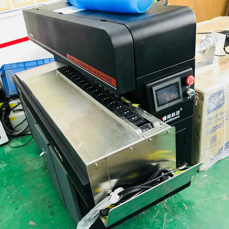 厂家批发激光剥线拉丝机 灯饰线材激光剥皮机 同轴线激光剥线机