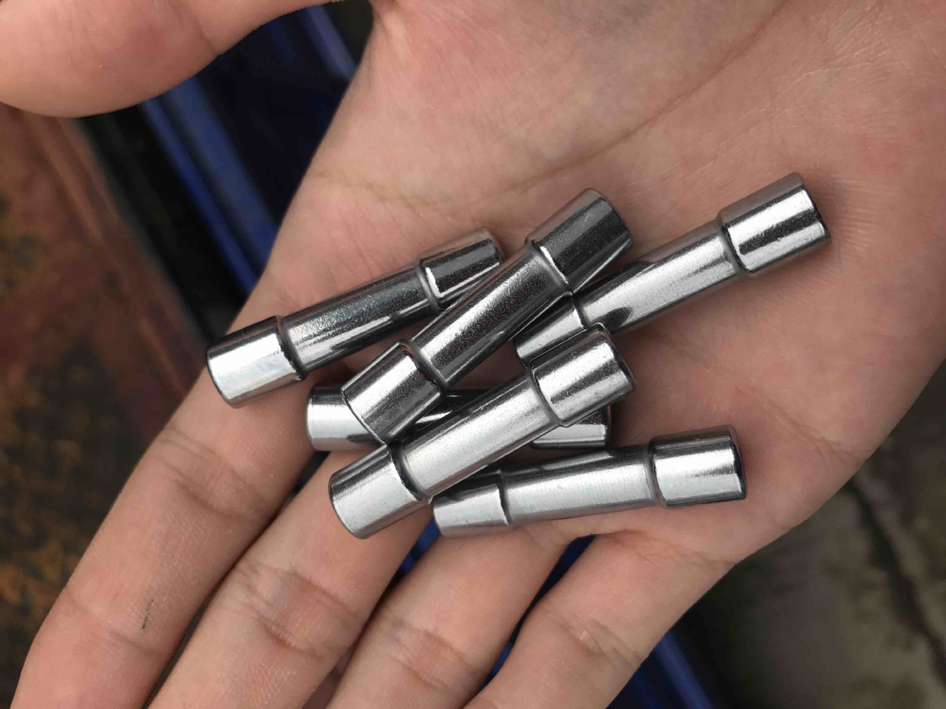 全国加工电镀高档锌镍合金本色黑色彩色蓝白金属表面处理