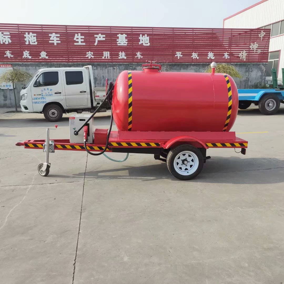 2吨单轴油罐车3500*1500*1700小型油罐运输工具车工业挂车