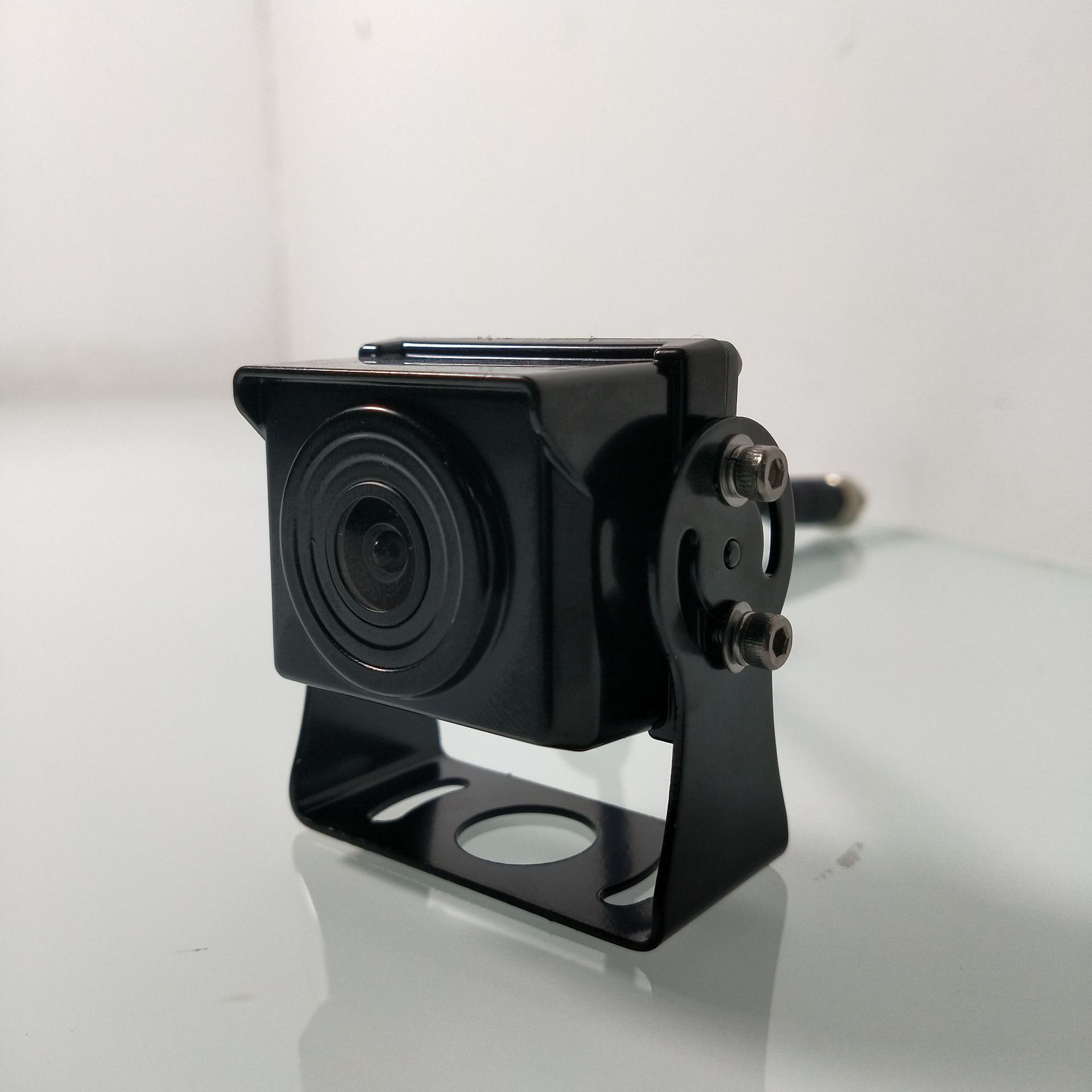 新品车载监控摄像头星光夜视超级防水ahd高清200万像素探头1080p