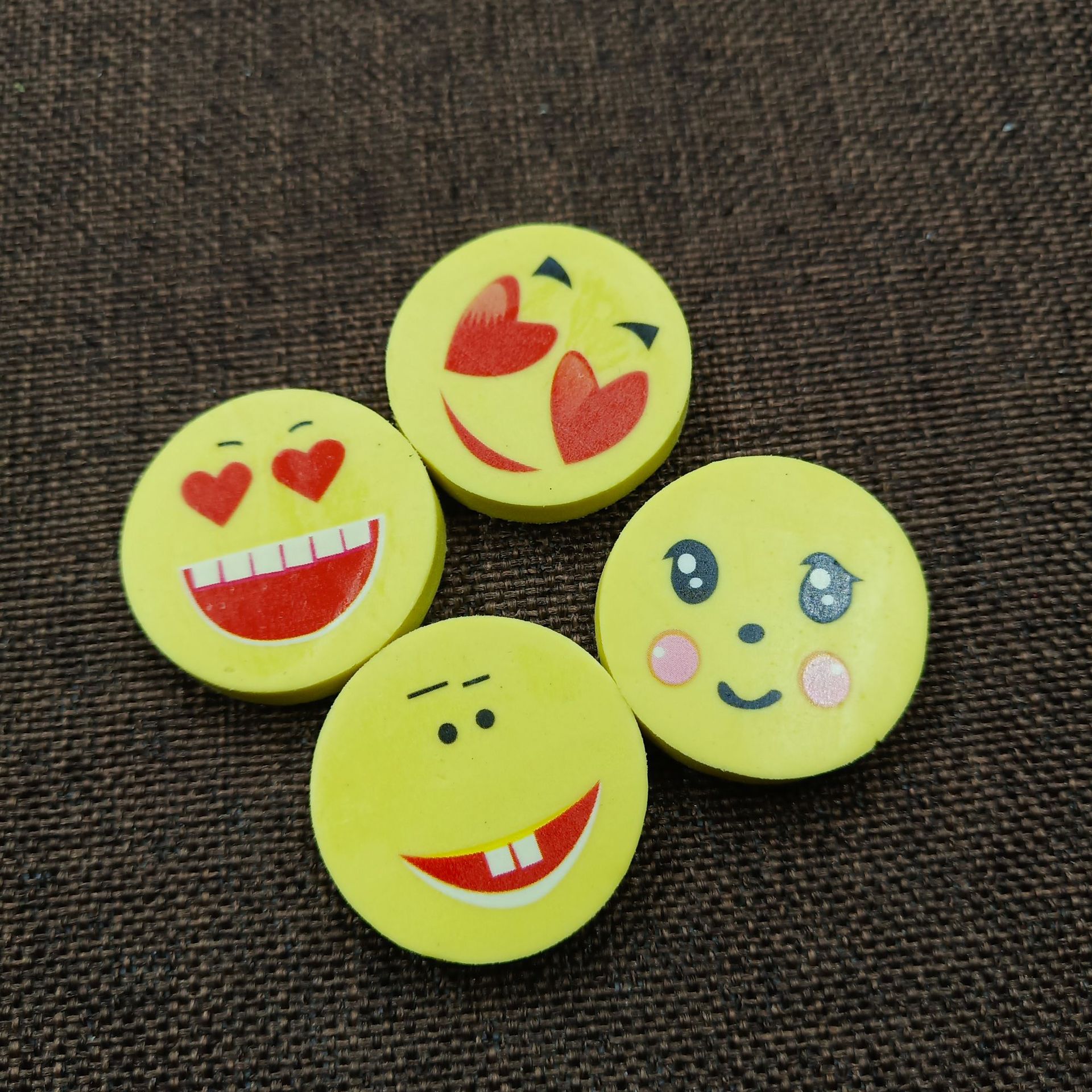 卡通大笑脸橡皮擦学生学习用品创意文具可爱表情橡皮擦奖品小礼物