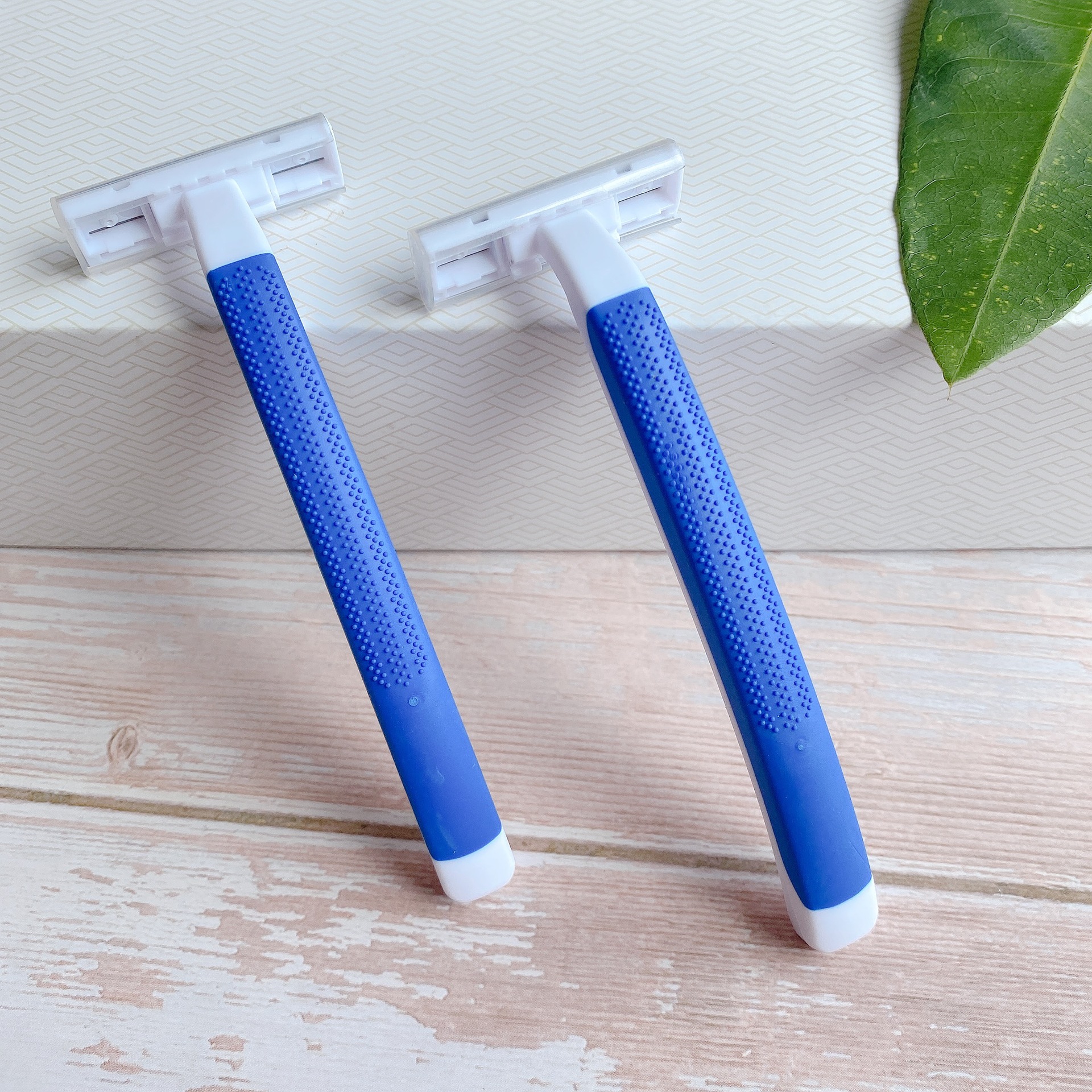 一次性剃须刀酒店浴场旅游手动可水洗刮胡刀厂家女士男士刮毛刀厂