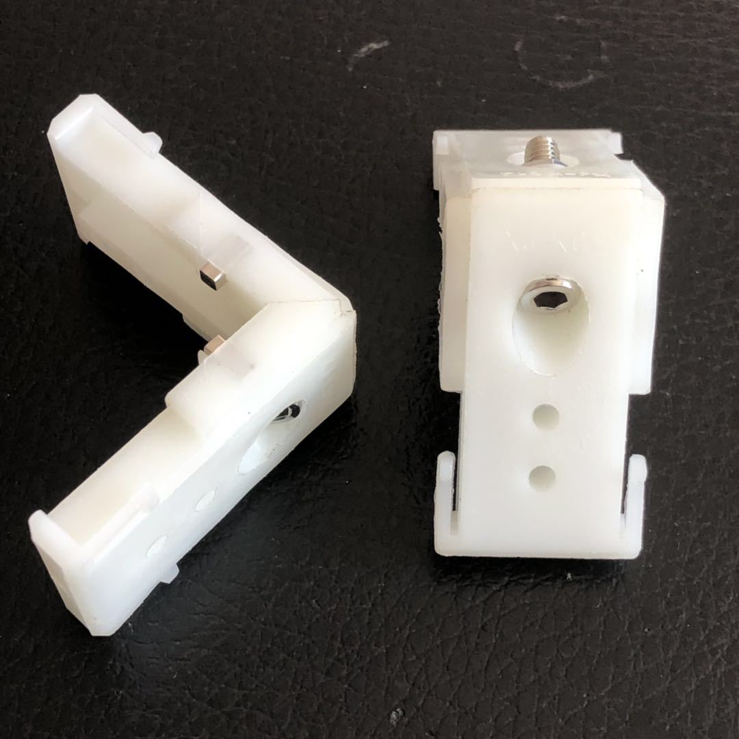 90推拉窗尼龙角码不锈钢螺丝尼龙活动角码断桥铝合金门窗配件