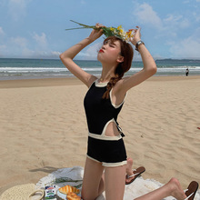 温泉泳衣2022新款韩国ins露背性感遮肚显瘦小胸聚拢女士连体泳装