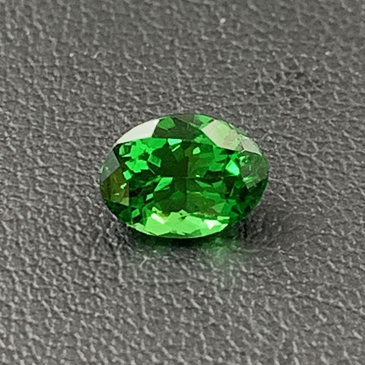 批发 天然铬钒钙铝榴石沙弗莱裸石椭圆形戒面绿色石榴石 成品定制