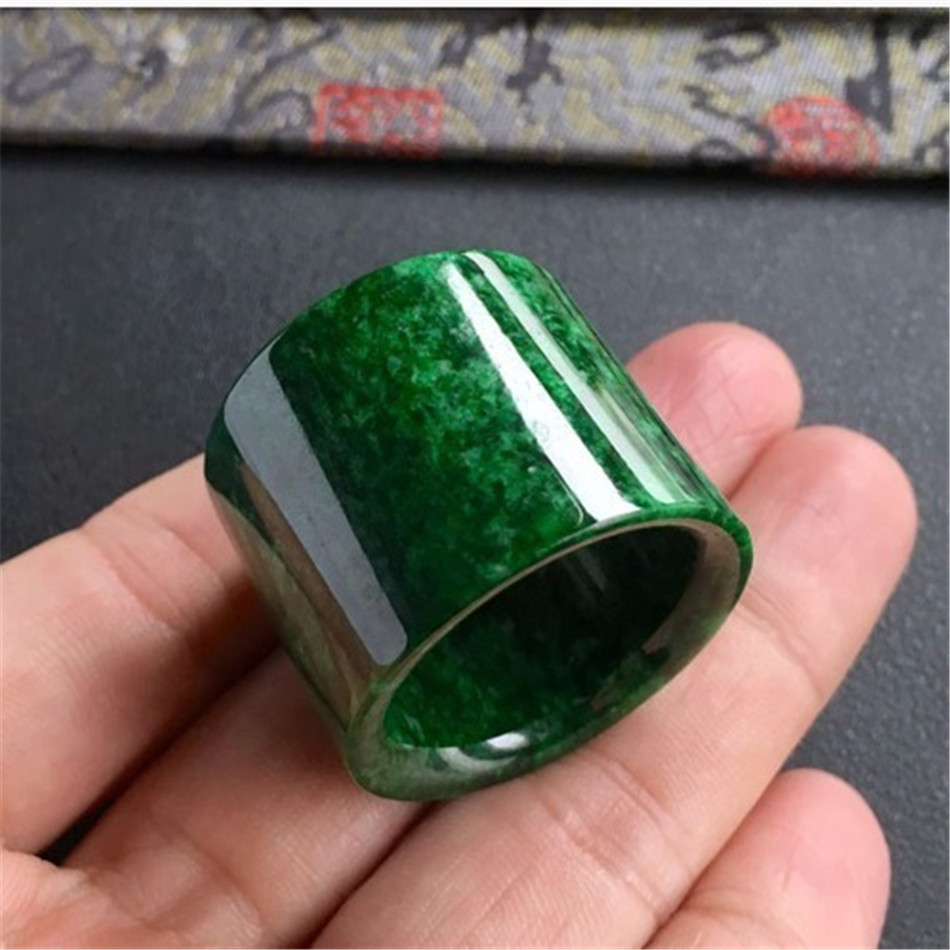 大量批发翡翠色干青扳指祖母绿干青铁龙生男士翠玉扳指跑江湖地摊