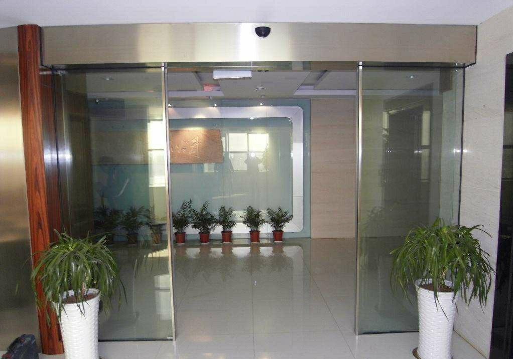 坪山医院人脸识别自动感应门维修 重叠感应玻璃门 重型平移自动门