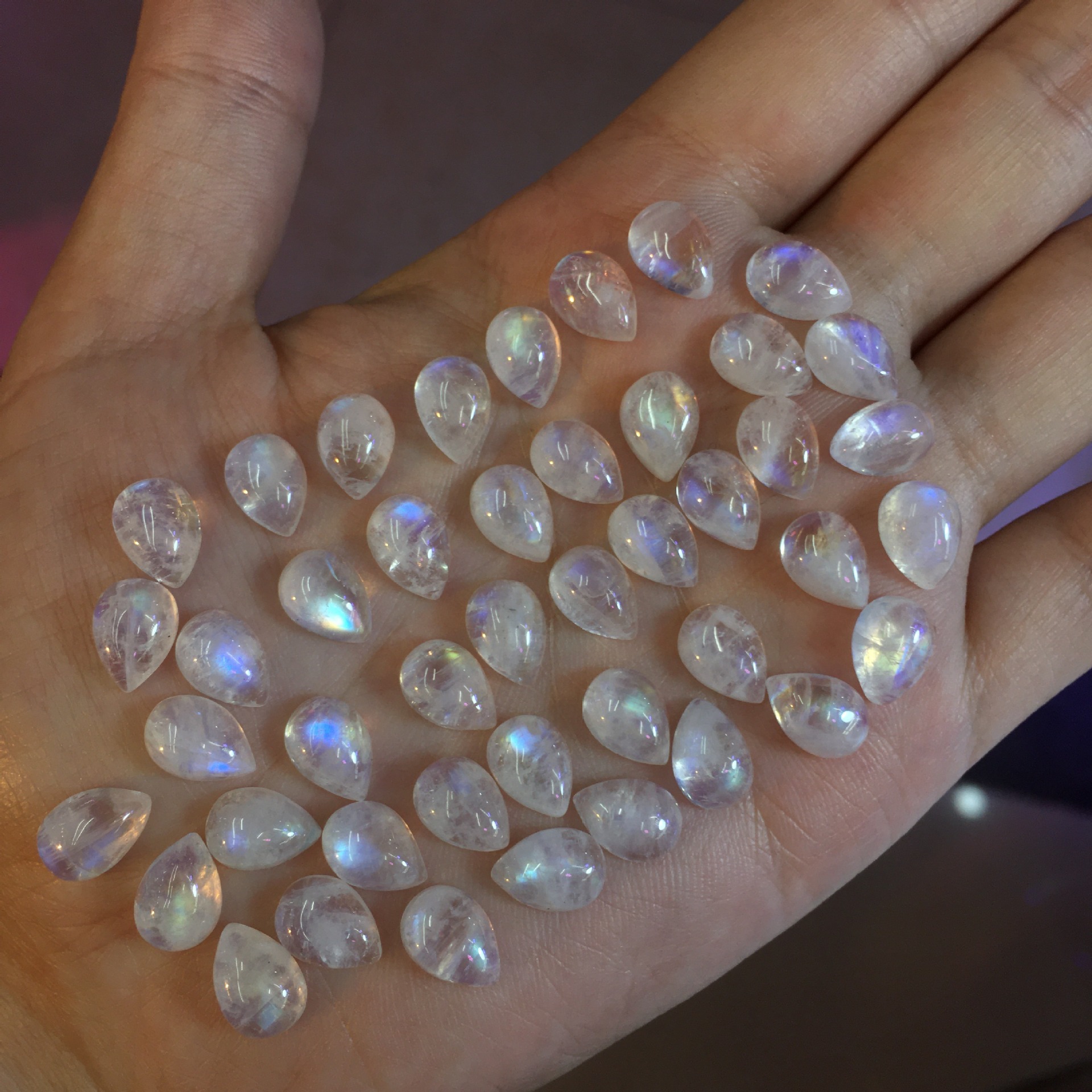 天然蓝月光戒面 月光石水滴裸石戒面吊坠 闪光石镶嵌美货厂家直销