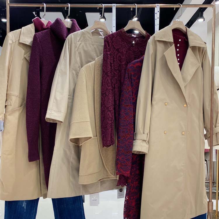 浩洋国际冬品牌折扣女装羽绒服尾货自由呼吸库存杂款特价清仓处理