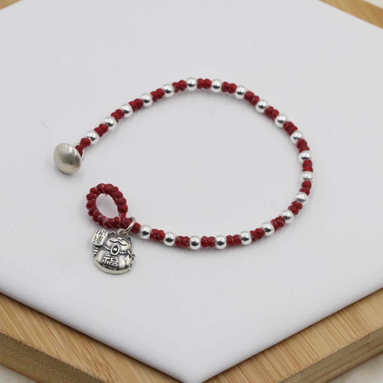 s925纯银纳福猫吊坠手链 蜡绳手工编织4mm银珠手串 女生礼物