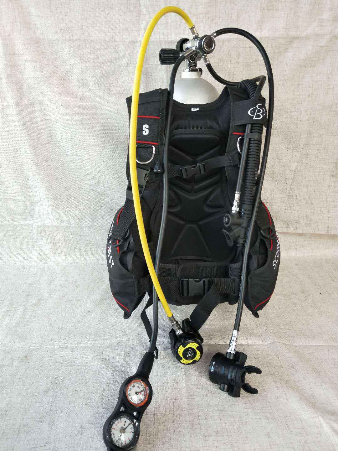 水肺深潜水装备套装bcd浮力一二级呼吸调节器铝合金高压氧气瓶