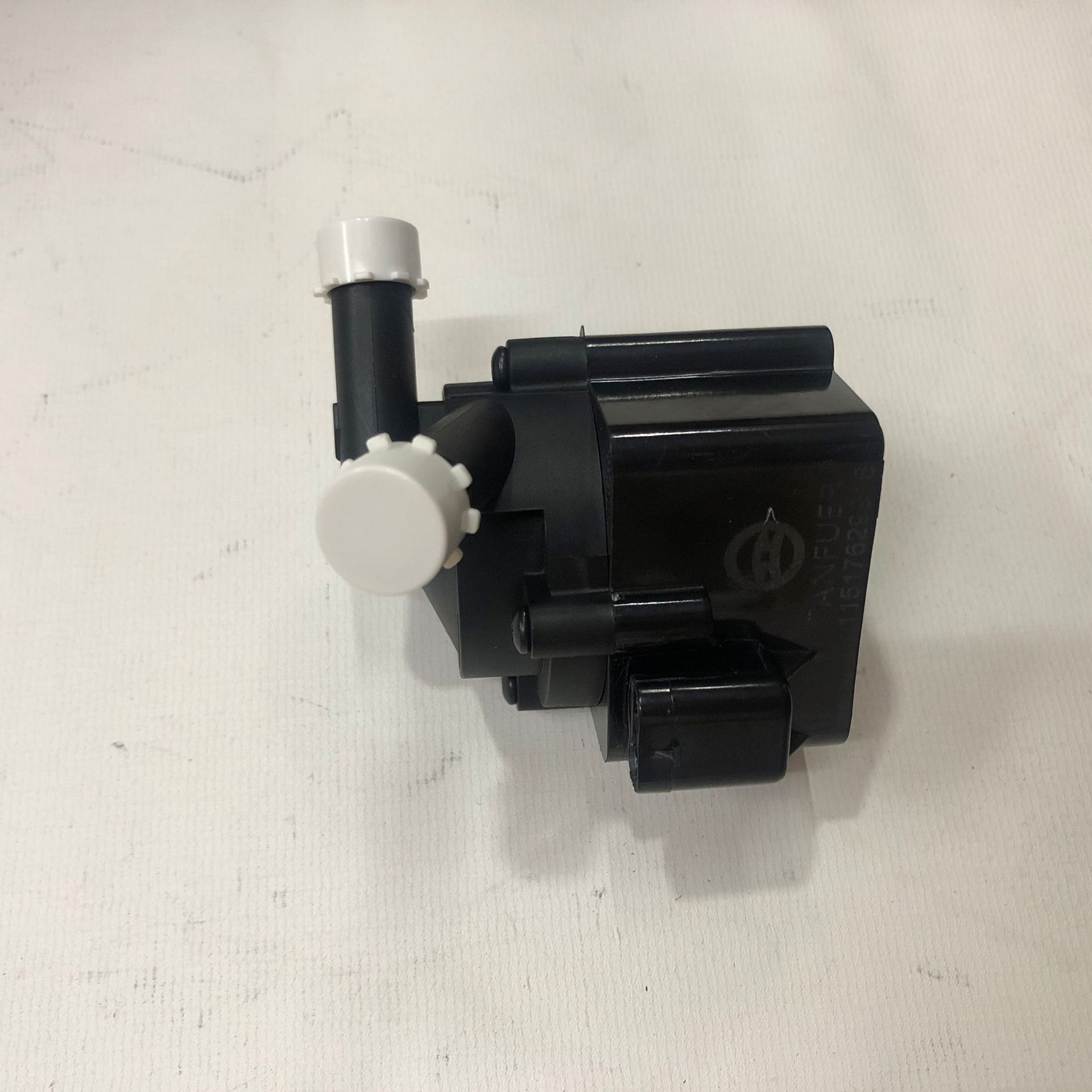 辅助泵 适用奥迪a4a5q5 大众 11517629916 冷却液泵