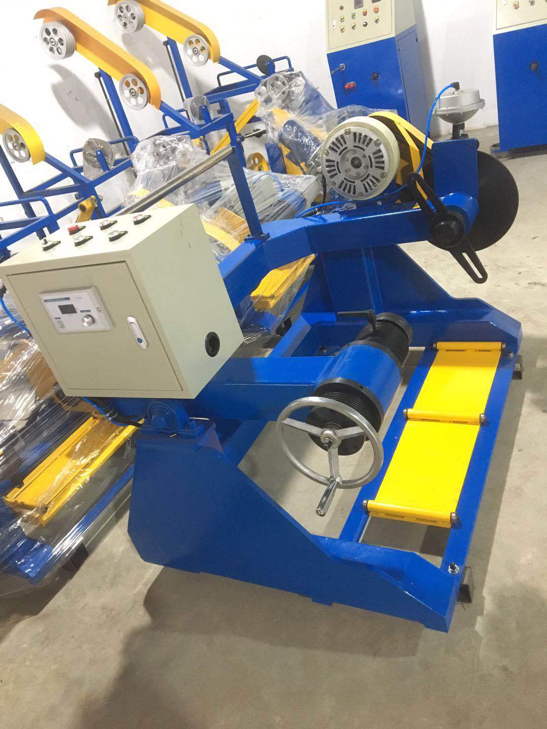 铜丝绕线机 钢丝绳收线机 鼻梁线收线机 钢丝绳倒盘机