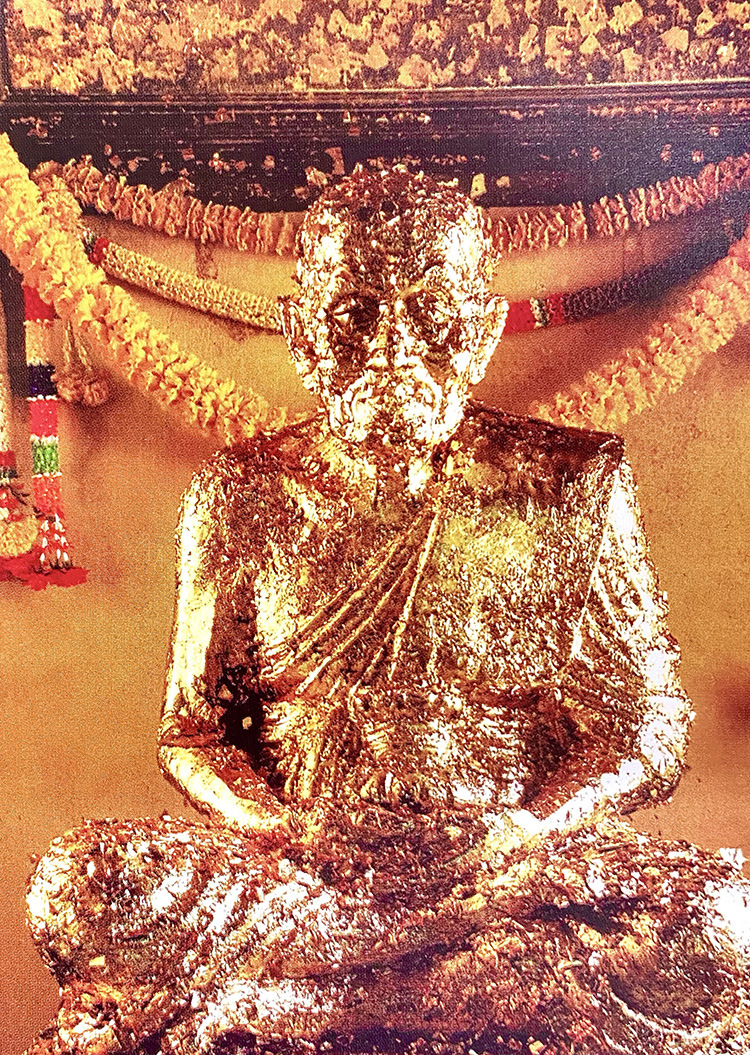 舍玛商贸2561瓦苍海寺庙龙婆托自身带底座车摆含ddpra卡泰国佛牌