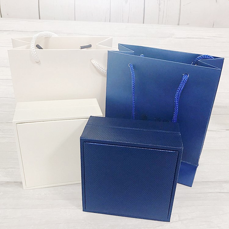 高档首饰礼盒包装项链盒蓝白双色可选自带手提袋礼盒批发