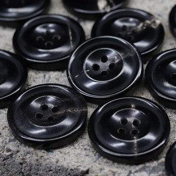 看图定制圆边倒面四眼真牛角纽扣 复古英伦呢子西装大衣扣子