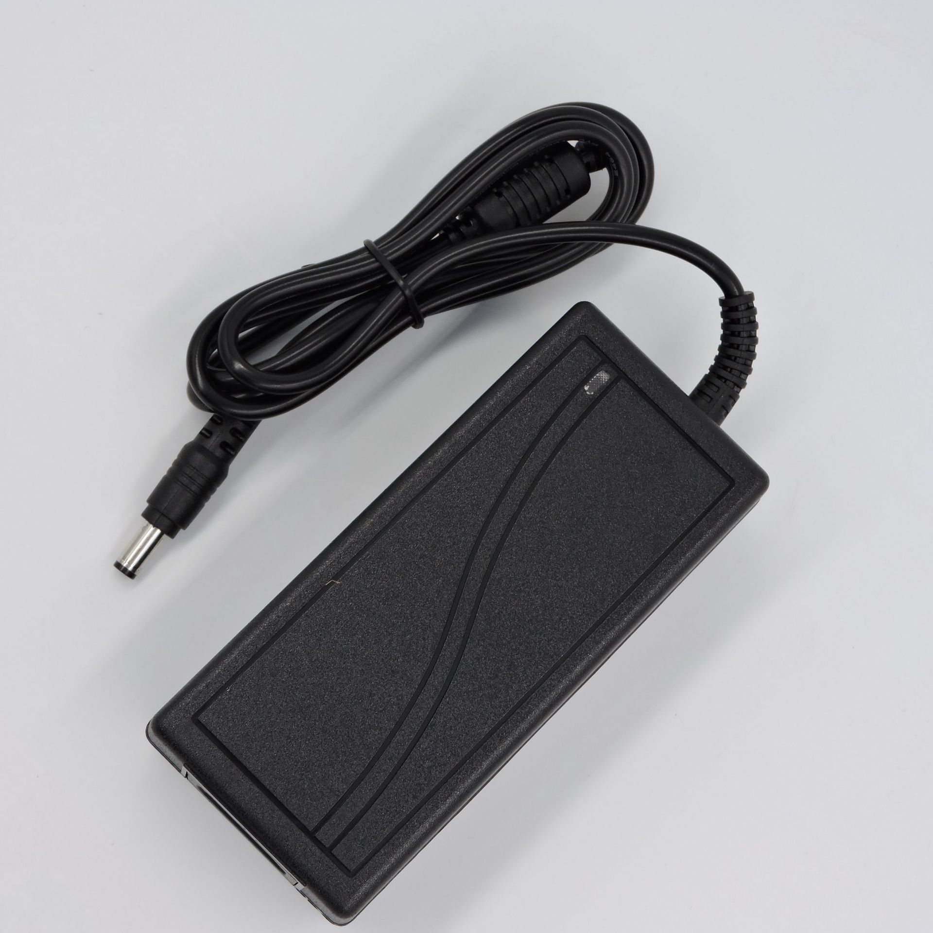 高品质15v4a电源适配器 15v60w拉杆音响音箱硬盘录像球机充电器