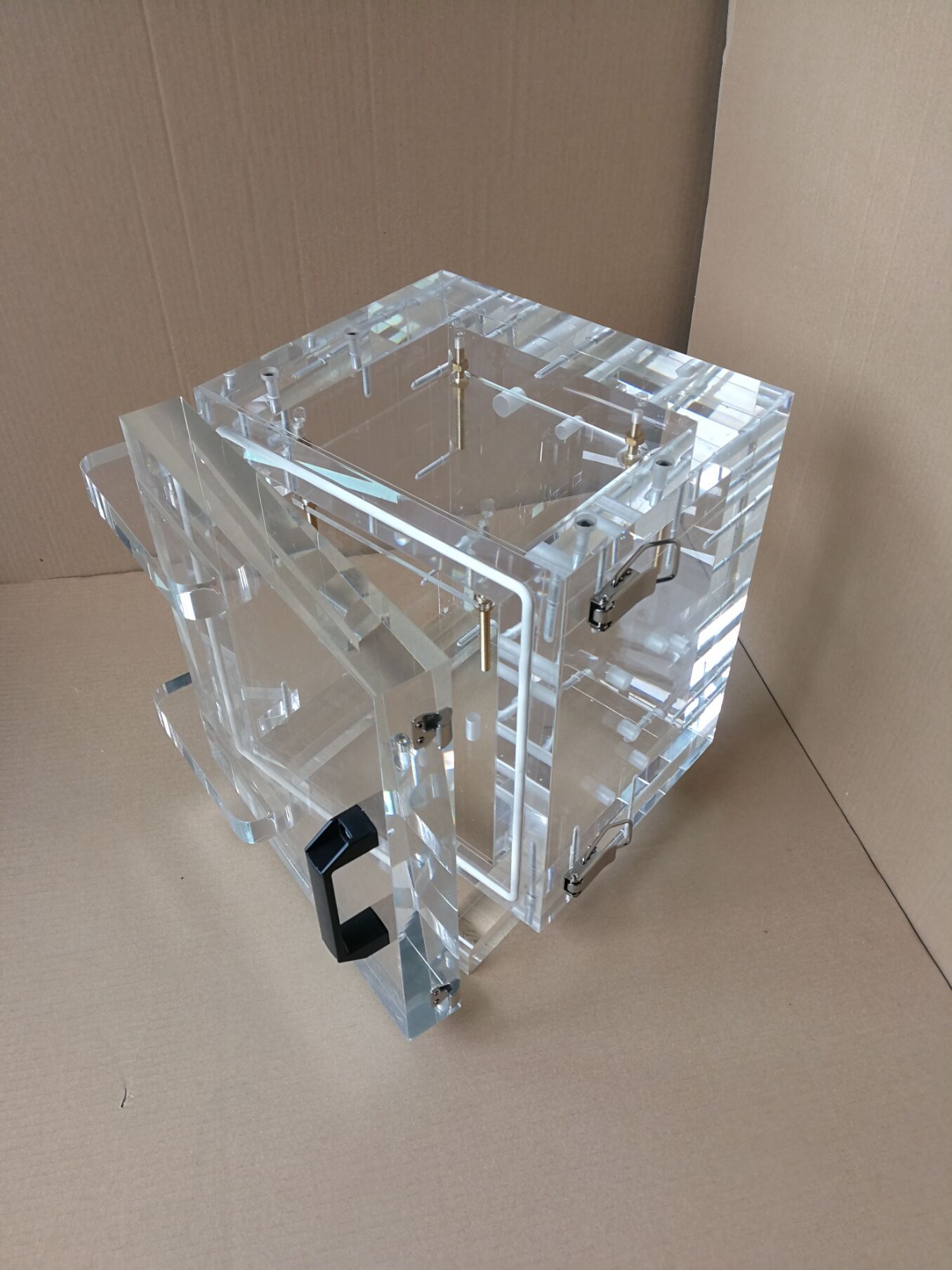 供应各种亚克力真空箱密封箱销售收纳箱手套箱器材实验箱-阿里巴巴