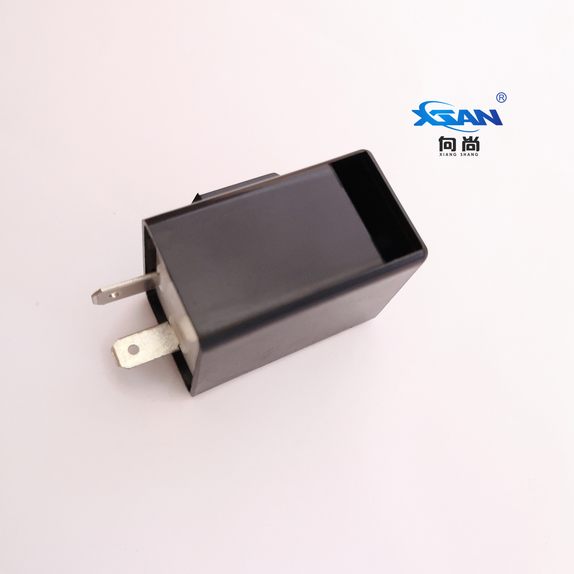 摩托车带响闪光器通用转向控制装置黑色铜针电瓶车方形蜂鸣闪光器