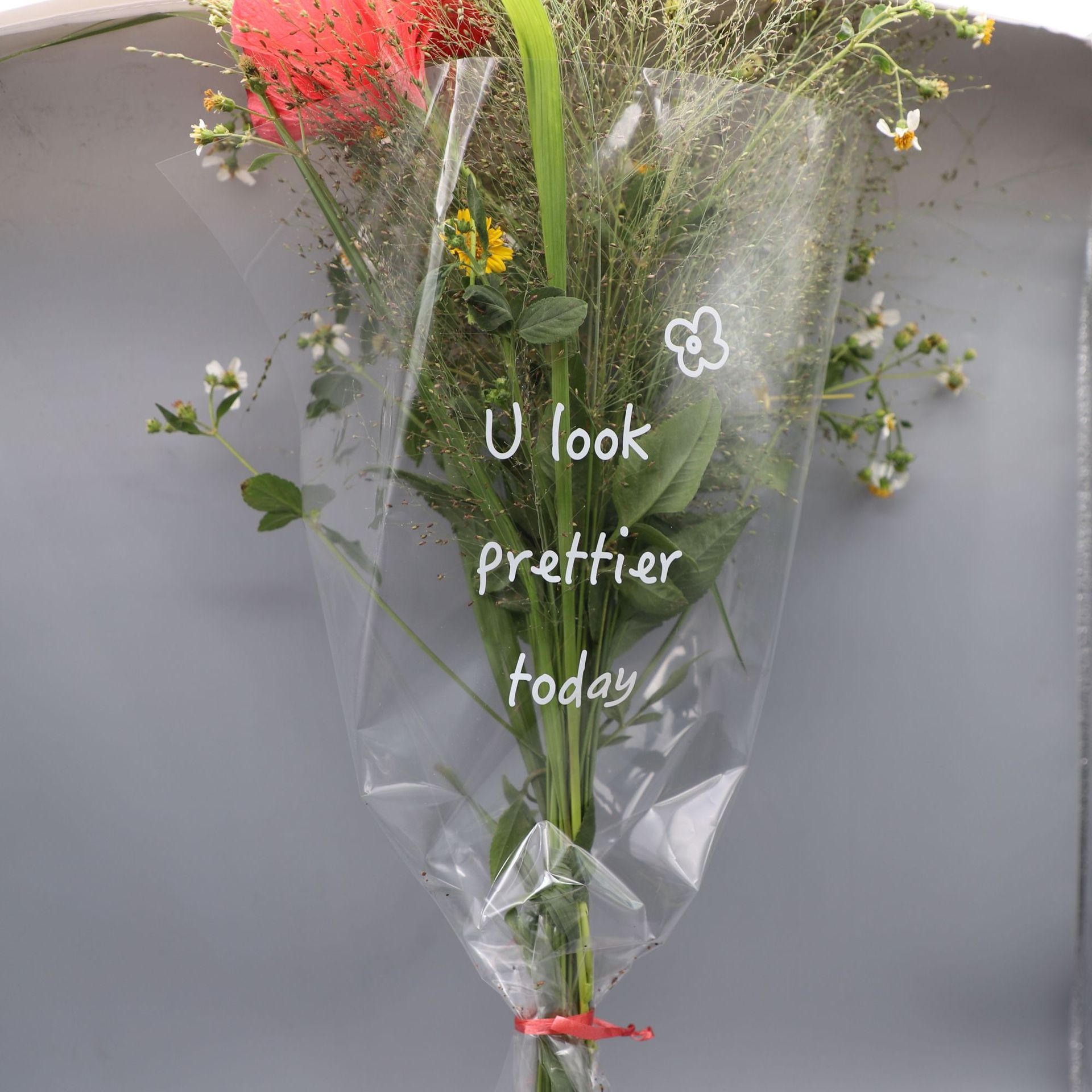 厂家批发opp单片单张膜数据线饰品玩具鲜花包装膜透明自粘捆扎带