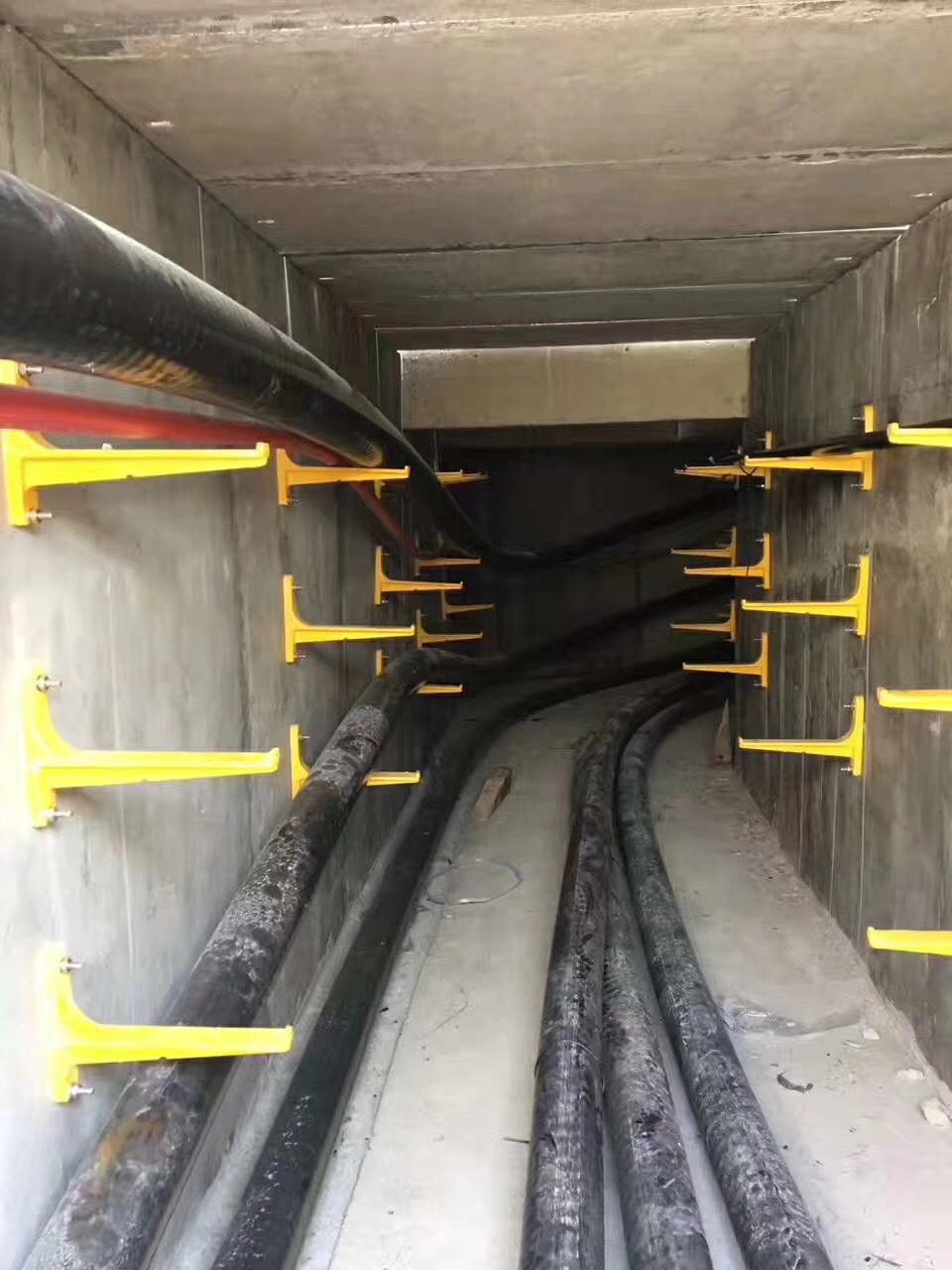 复合电缆沟 综合管廊 smc复合材料 玻璃钢电缆支架 托臂 电缆支臂