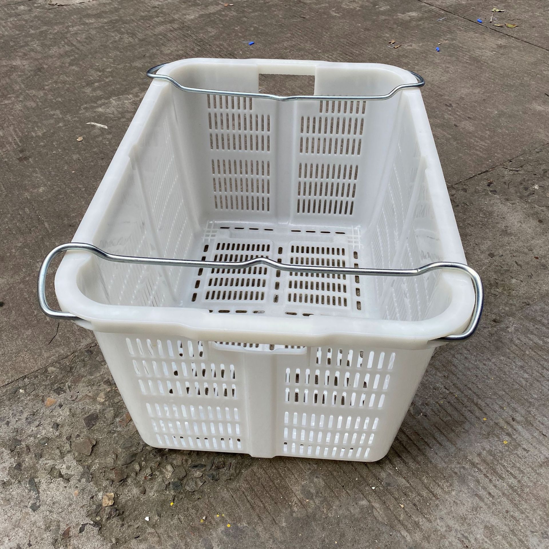 海口菜场塑料周转箩690*490*370mm生鲜配送筐 水果产地蔬菜铁耳箩