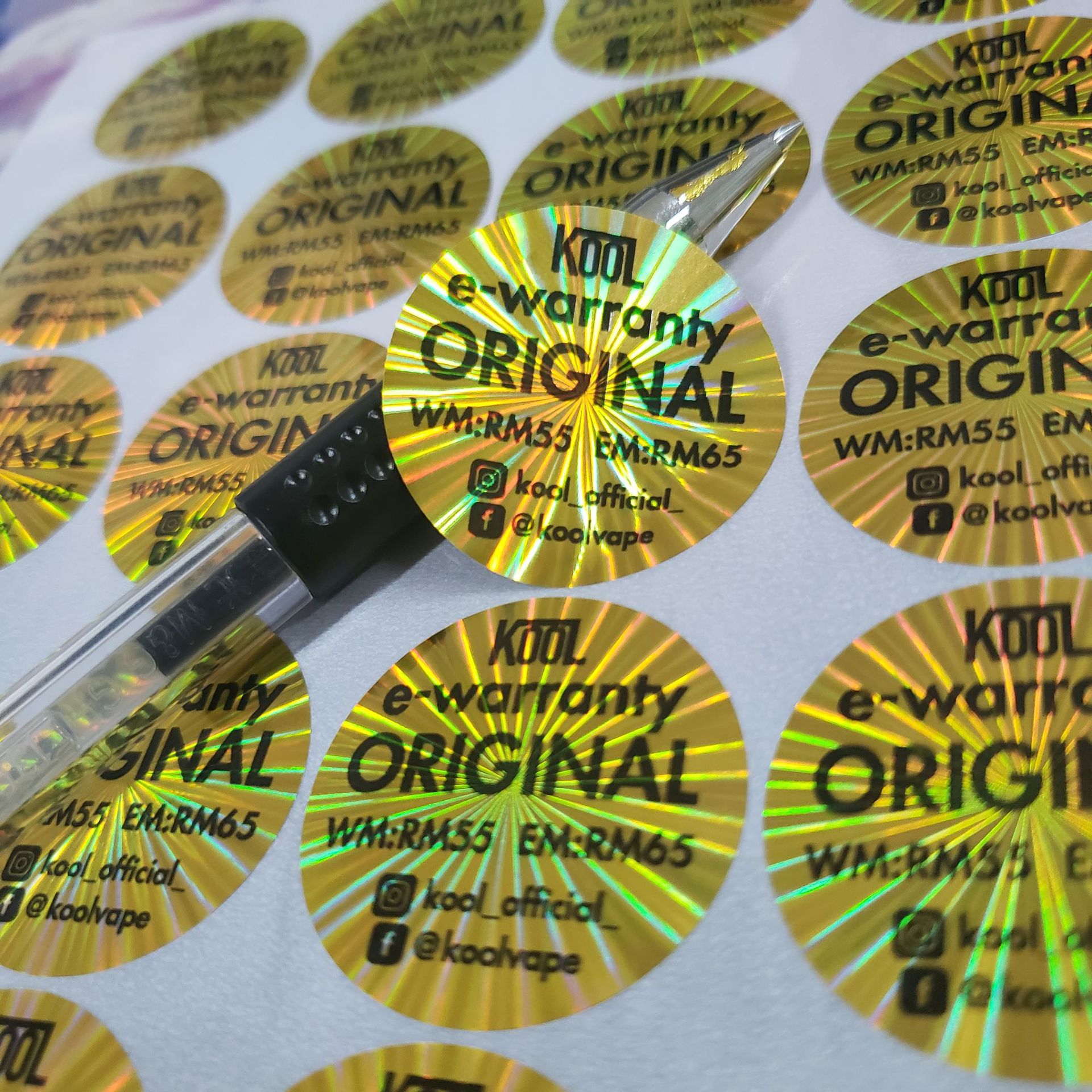 拉丝金不干胶标贴定做彩色pvc透明贴纸logo标签定制广告印刷