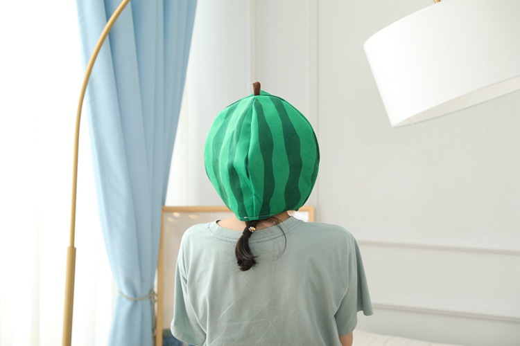 批发 切开的西瓜头套帽子 毛绒头套 拍照道具写真道具 卡通头套