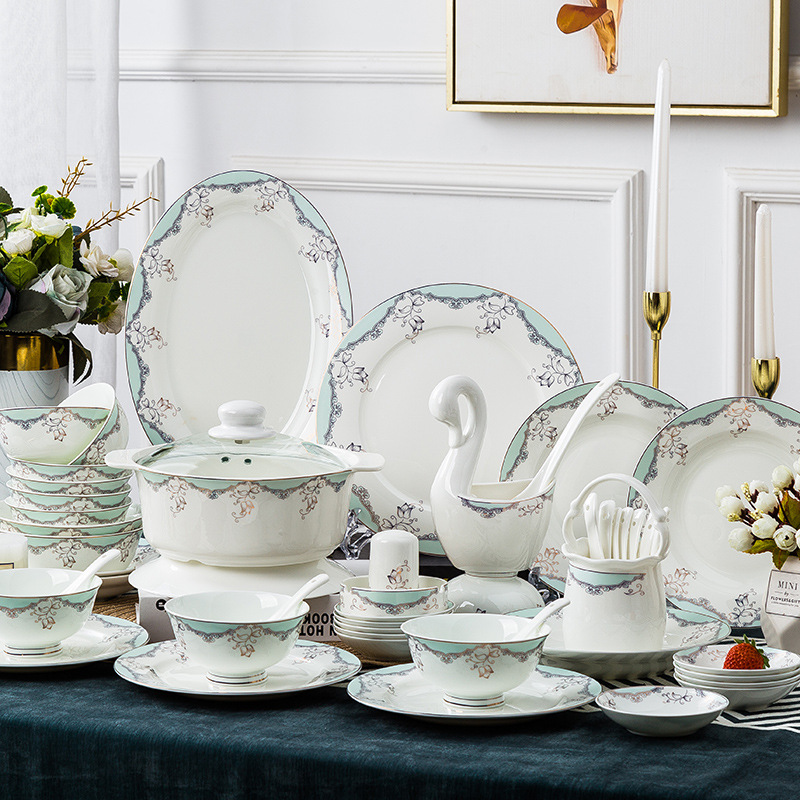 欧式餐具活动礼品厂家直销简约陶瓷碗碟盘子组合套装家用骨瓷碗碟