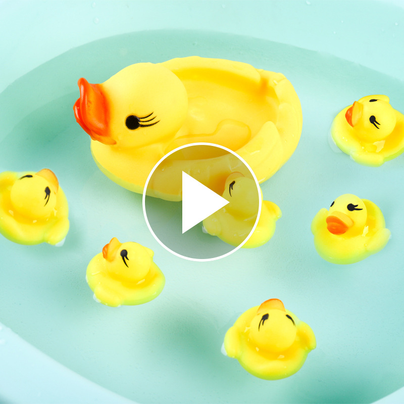 儿童玩具鸭子小黄鸭发声男女孩捏捏叫游泳婴儿洗澡玩具小鸭子发声