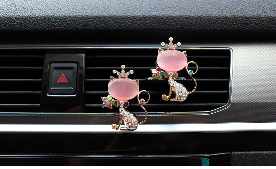宝石猫汽车出风口香水夹车用香水香膏创意车载空调出风口装饰摆件