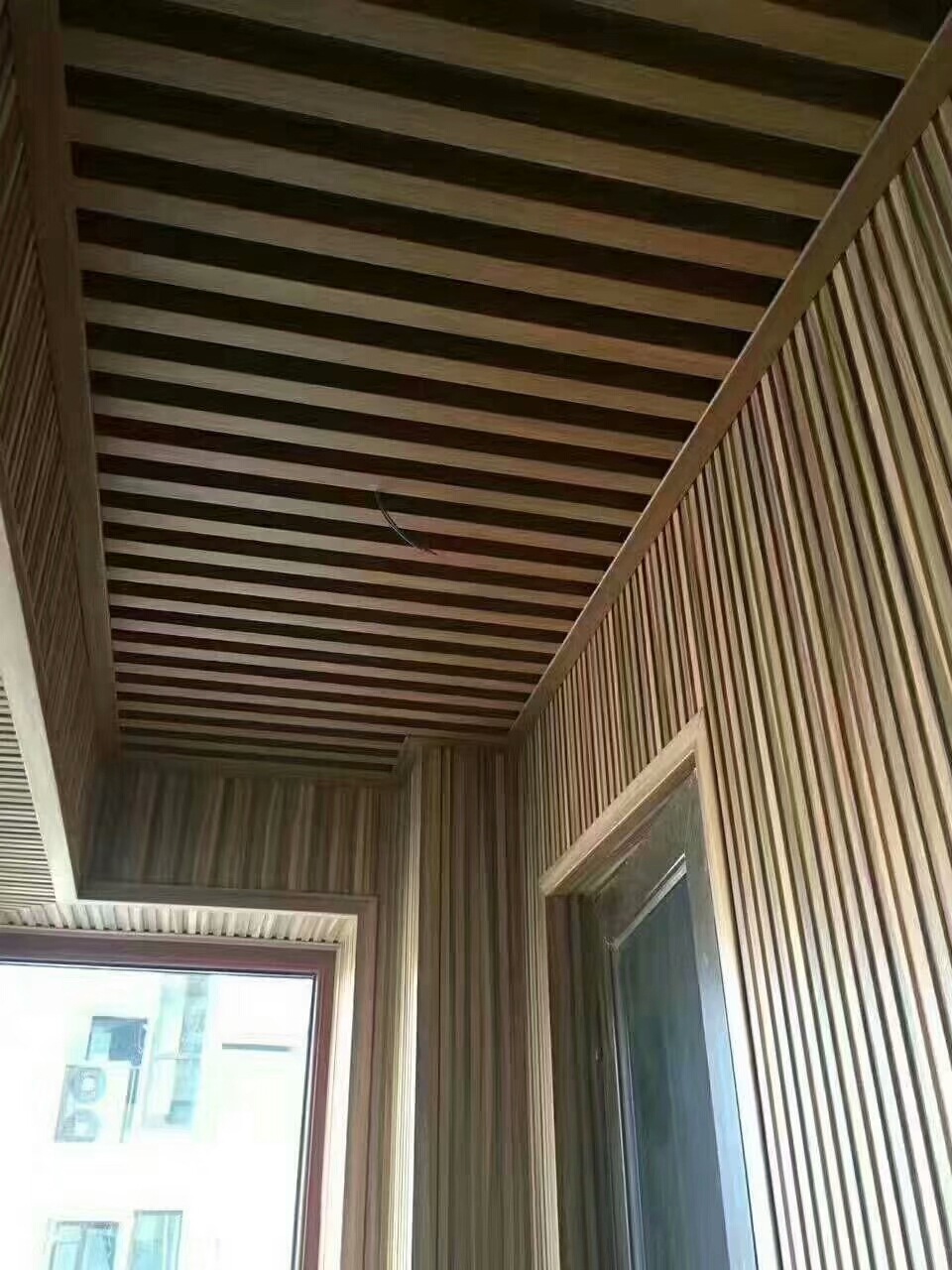 深圳生批发厂家100*100方通方木 覆膜 木纹转印木塑格栅吊顶装饰