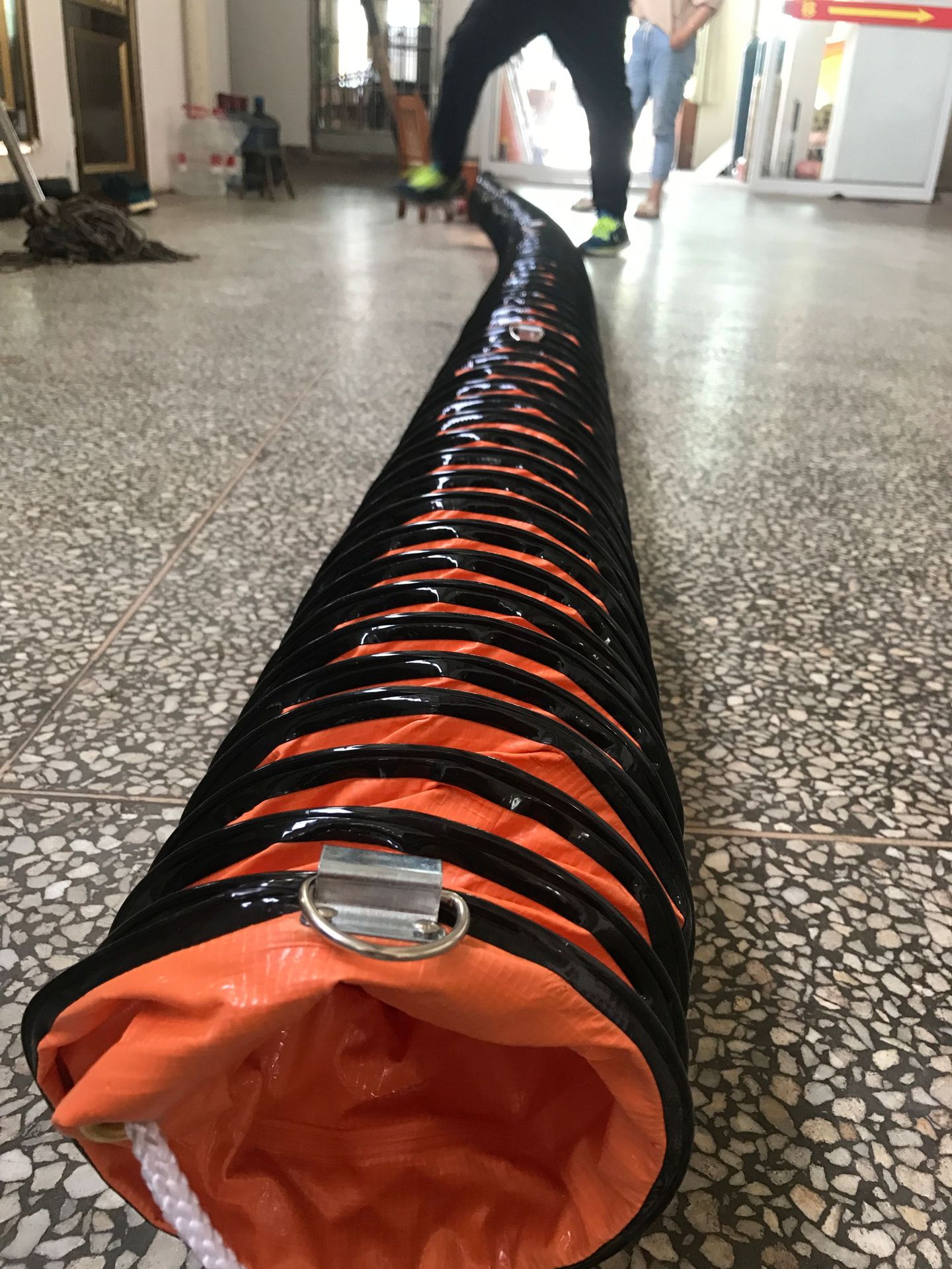 批发矿用负压风筒钢圈风筒伸缩风筒进口质量耐磨阻燃双抗隧道抽风