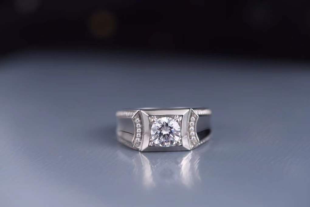 进口莫桑钻d色男款戒指pt950铂金白金婚戒订婚钻戒1克拉指环包邮