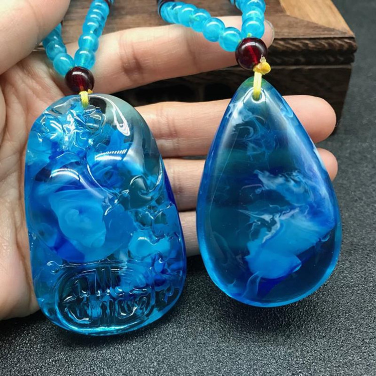 时尚多款式琥珀吊坠平安扣毛衣链二代蓝精灵蜜蜡项链厂家直销批发