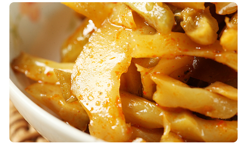 现货批发70g*50袋山东特产榨鲜脆榨菜丝小包装酱菜泡菜风味小咸菜