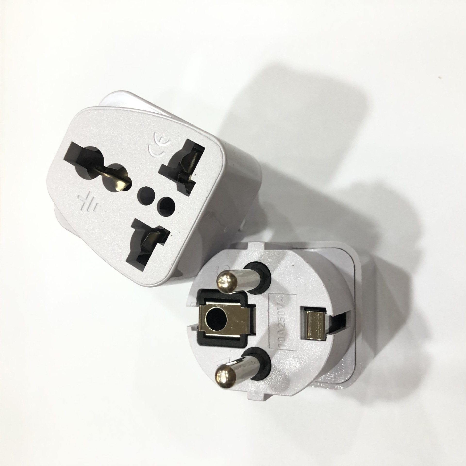 wd-9嵌入式德标转换插头 法国头用于德国法国印尼韩国白色10a250v
