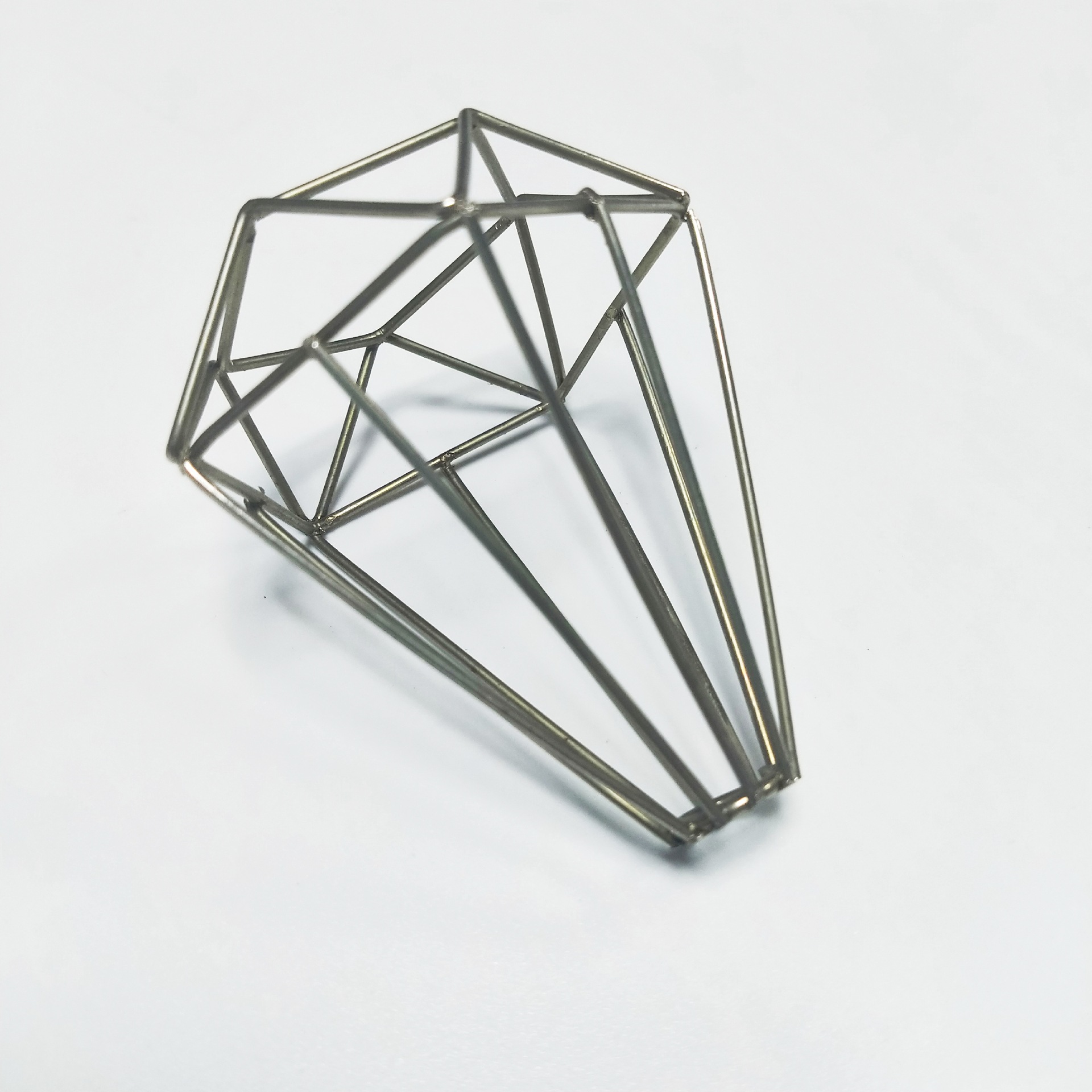 厂家直销五金工艺礼品金属铁线工艺品钻石型铁丝装饰配件来图批发