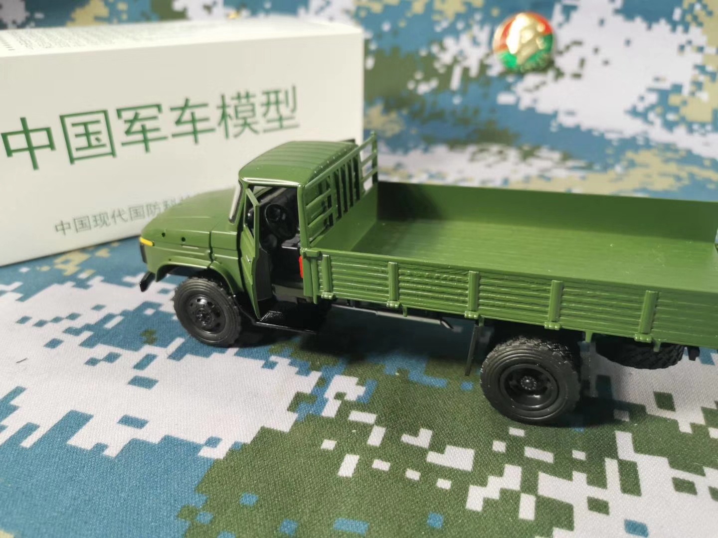 创意旅游纪念品儿童玩具模型金属军车模型解放牌军绿卡车模型车