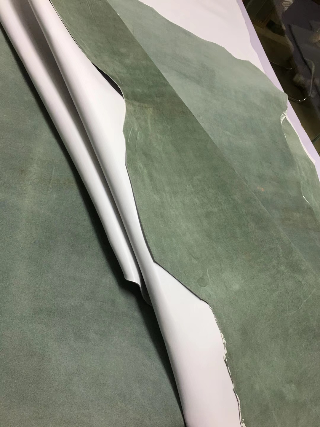 二层牛皮白色皮料diy箱包皮件1.8-2.0mm现货皮革黄牛皮加工定制